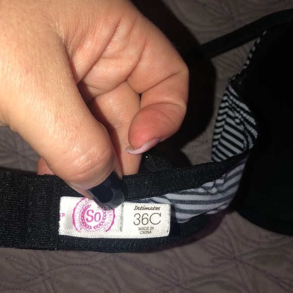 Black and White Stripe So Bra, Size 36C - Picture 6 of 6